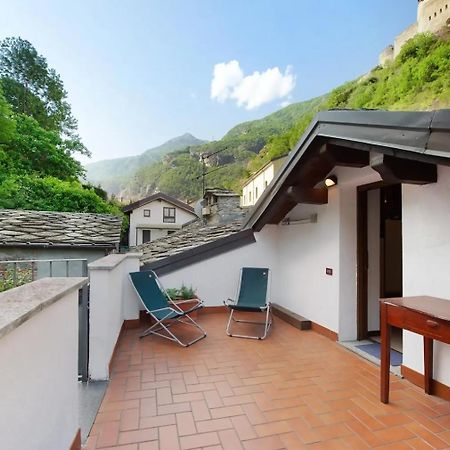 Appartamento Sotto Il Forte Di Bard Bagian luar foto